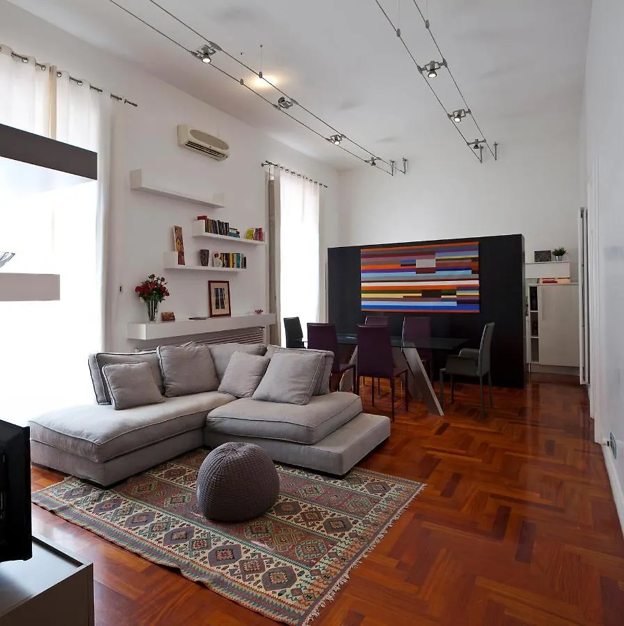 נאפולי Elegant Apartment At Chiaia By Wonderful Italy